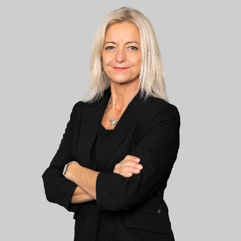 DR. MÓNIKA BESENYEI